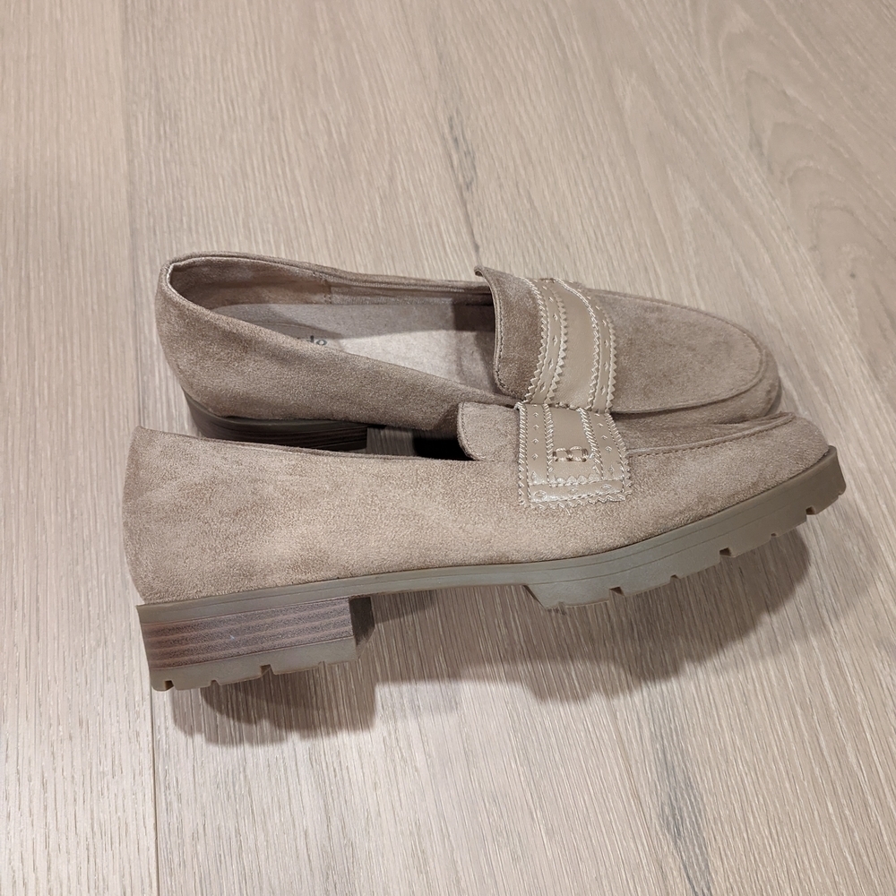 Life Stride Women's Tan Loafers - Picture 7 of 10